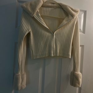 Y2k Fluffy white crop jacket